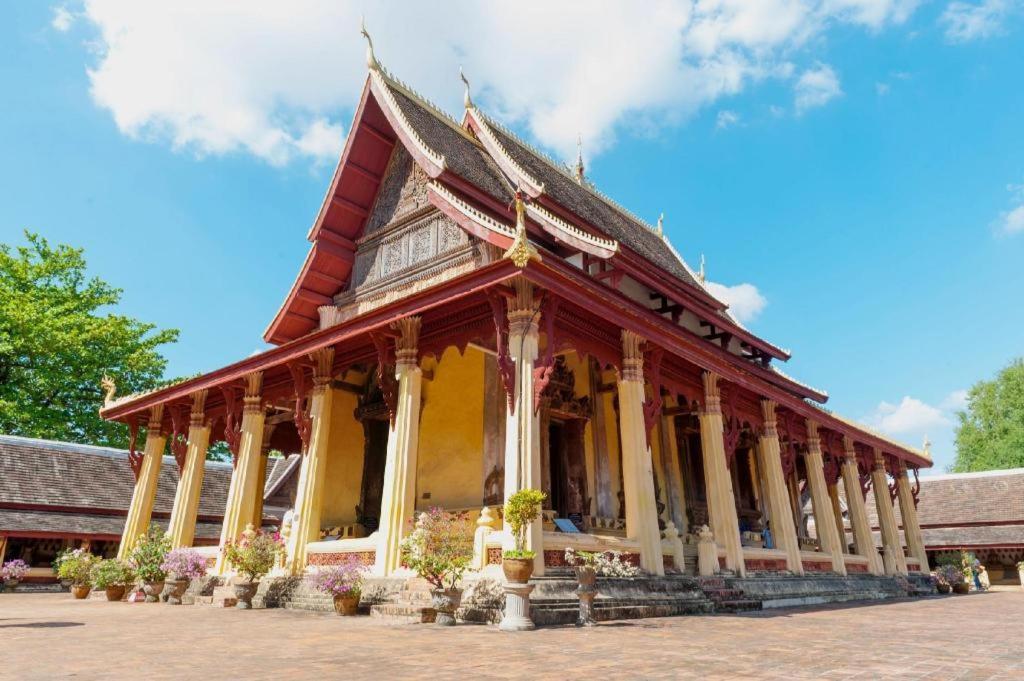 Lani'S House By The Ponds Hotel Vientiane Exterior foto