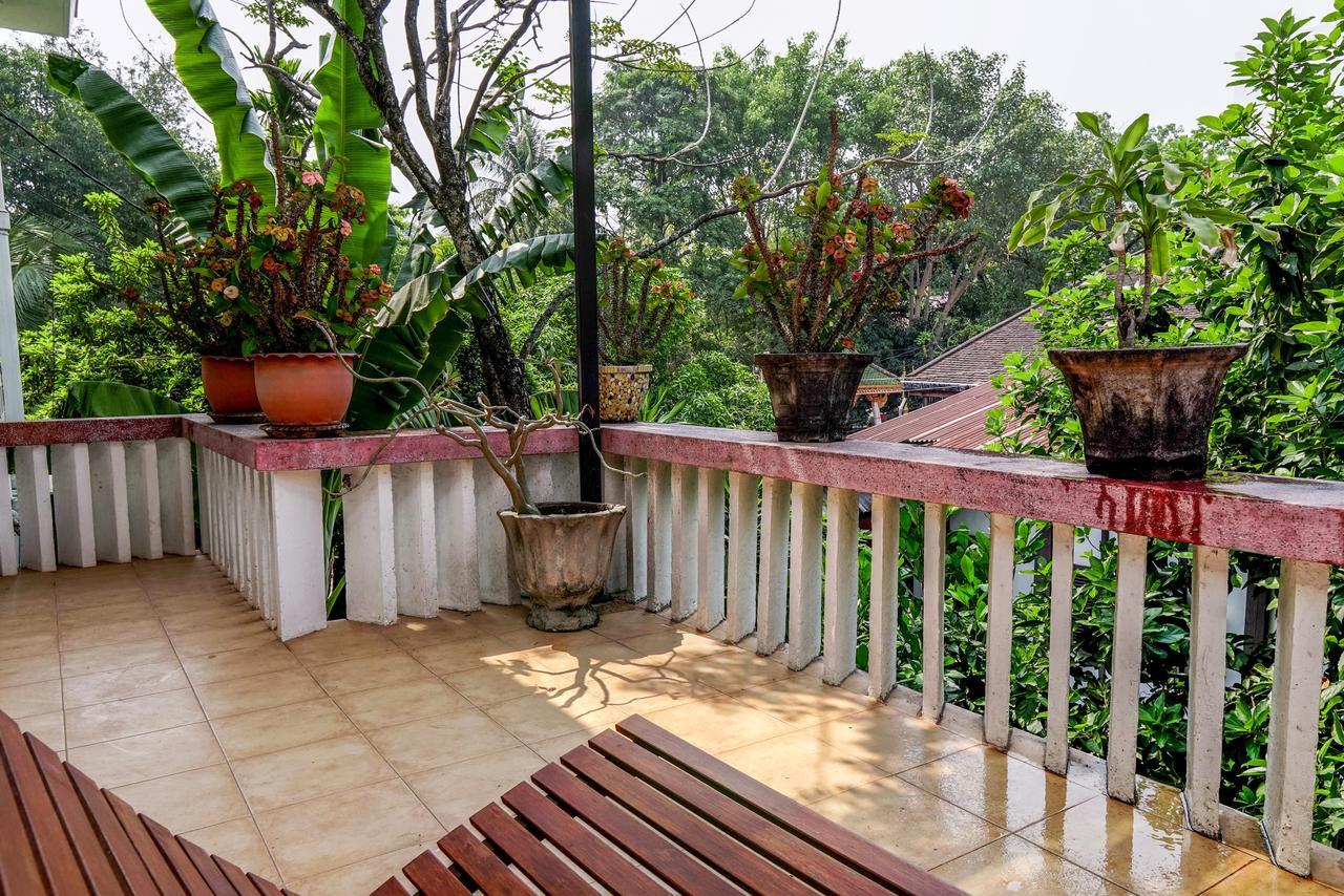 Lani'S House By The Ponds Hotel Vientiane Exterior foto